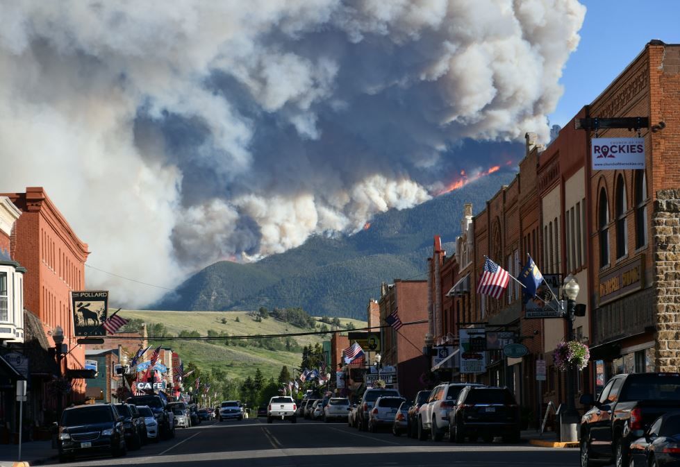 Red Lodge night fire 3.JPG